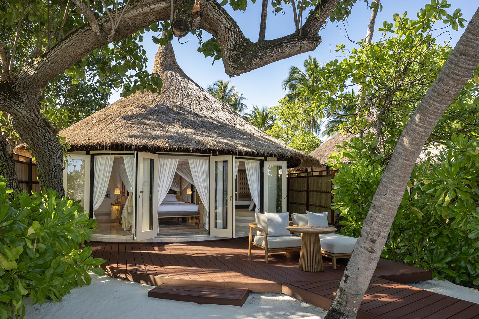Wellbeing Sanctuary Pool Villa at Banyan Tree Vabbinfaru - photo 1